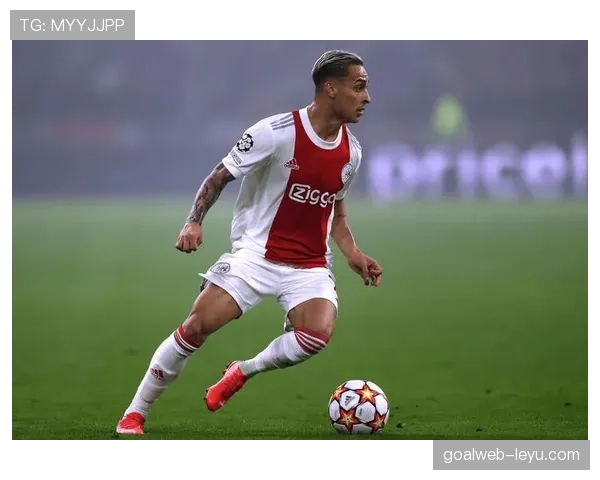 滕哈赫创新训练法成效显著，球队战术升级表现亮眼