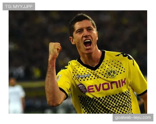 莱万多夫斯基拦截与抢断贡献解析 莱万多夫斯基拦截与抢断贡献解析