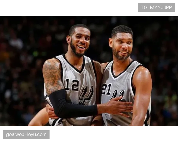 阿尔德里奇高效背身进攻拉开团队内线得分差距